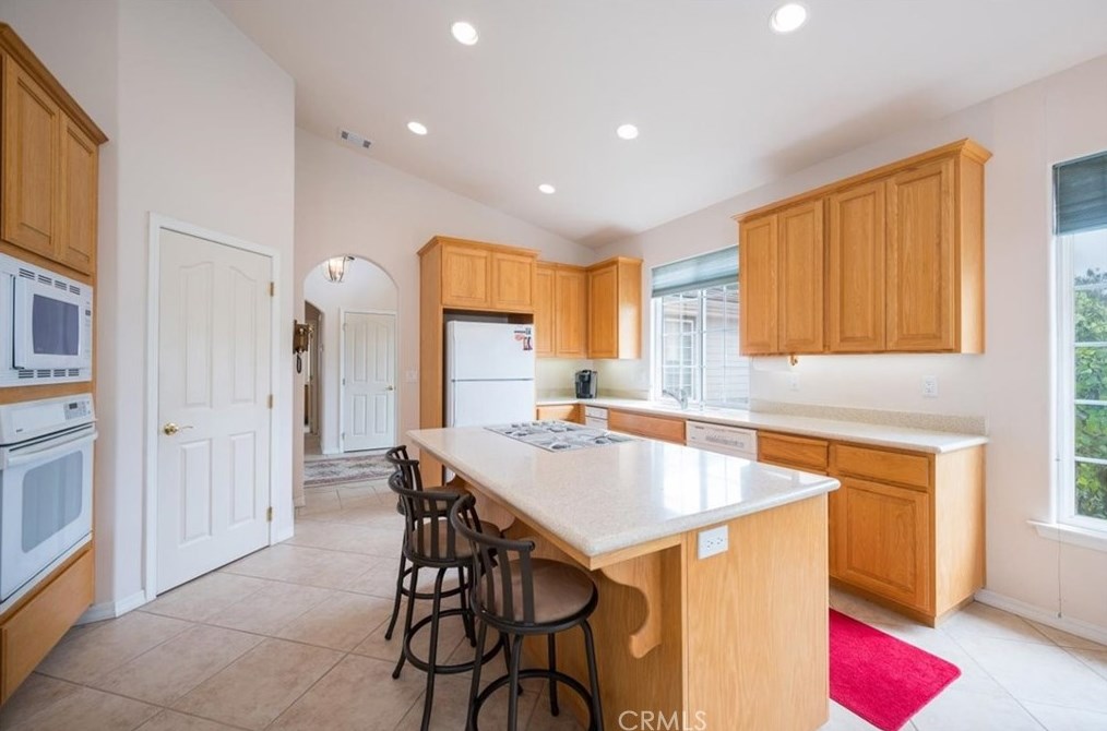 640 Sweet Donna Pl, Nipomo CA  93444-9364 exterior