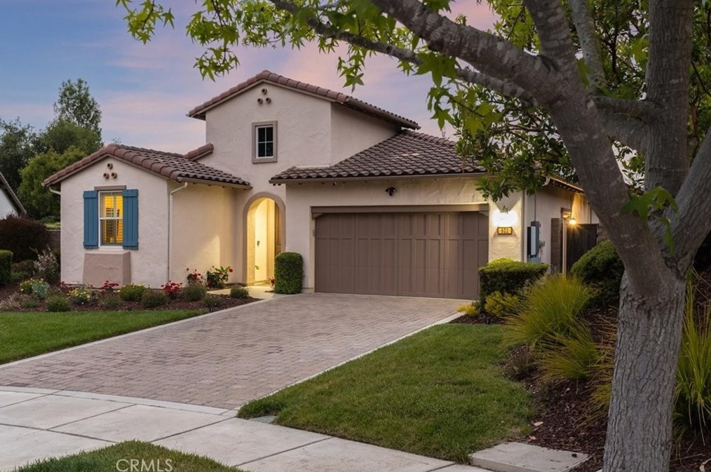 922 Lilly Ct, Nipomo, CA 93444