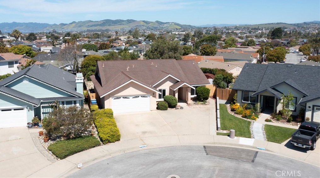 1216 Capitola St, Pismo Beach, CA 93433-3229