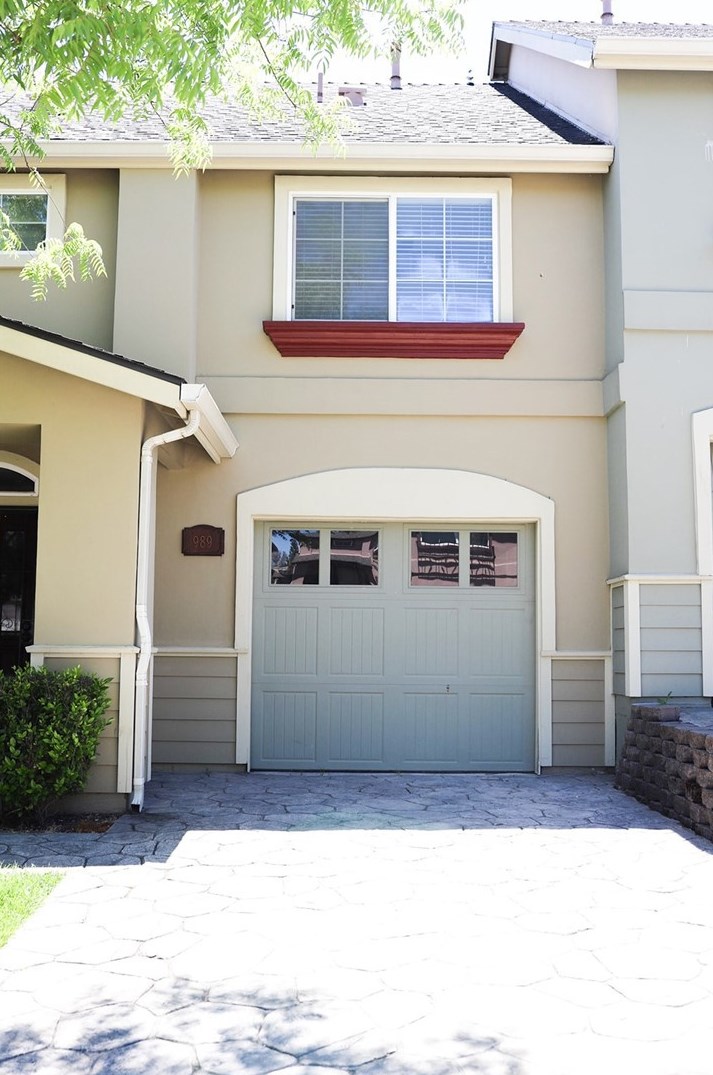 989 La Costa Ct, Atascadero CA  93422-5821 exterior