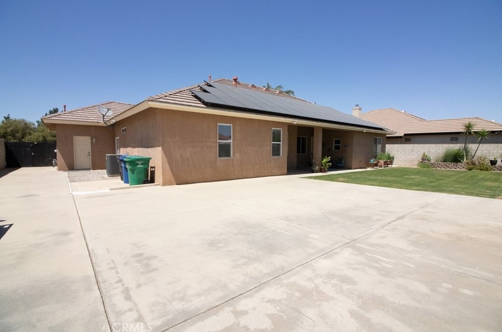 15943 Chateau Montelena Dr, Bakersfield CA  93314-5342 exterior