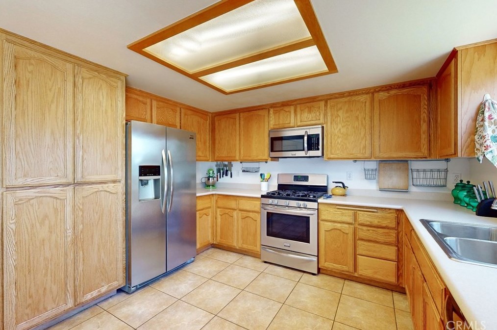 265 E Chestnut St, Nipomo, CA 93444