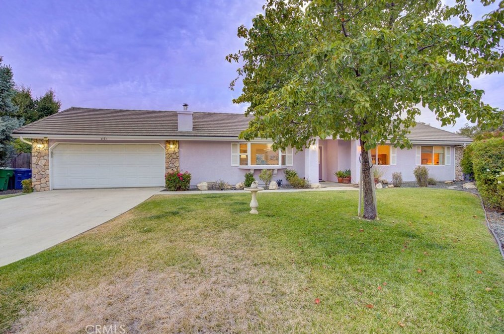 451 Morgan Ln, Lake Nacimiento, CA 93446
