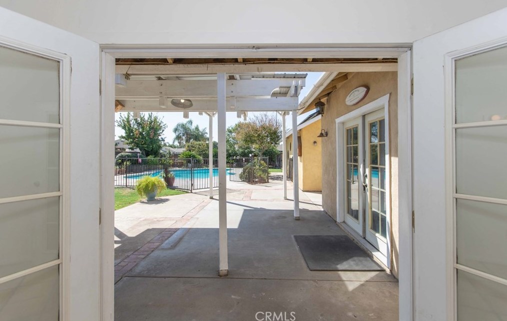 10301 Hageman Rd, Bakersfield CA  93312-2326 exterior