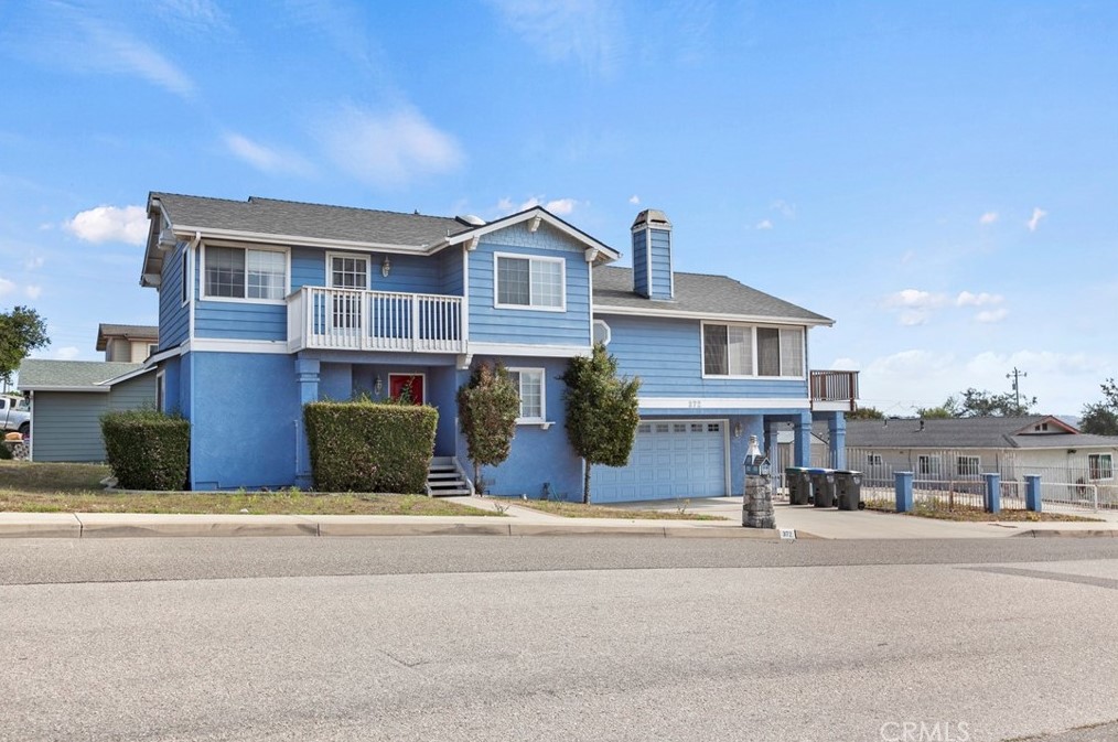 372 N 11th St, Pismo Beach, CA 93433