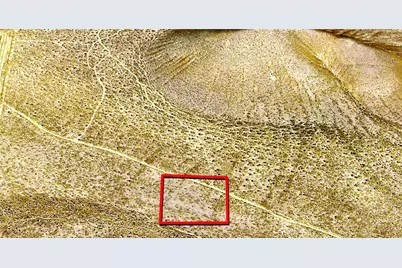 64 Sunset Avenue, Mojave, CA 93501 - Photo 4