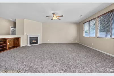 9509 Metropolitan Way, Bakersfield, CA 93311 - Photo 12