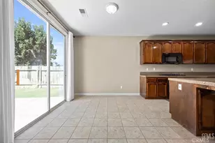 9509 Metropolitan Way, Bakersfield, CA 93311 - Photo 18