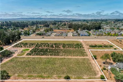 424 Bermuda Place, Nipomo, CA 93444 - Photo 2