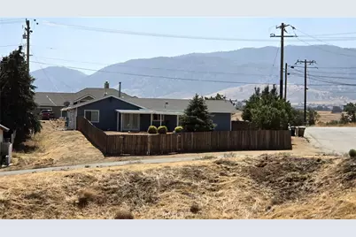 22201 McCarthy Drive, Tehachapi, CA 93561 - Photo 22