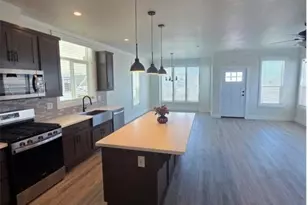 201 115 Five Cities Dr, Pismo Beach, CA 93449 - Photo 4