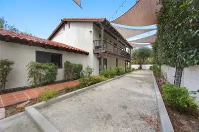 4265 Country Club Drive, Bakersfield, CA 93306 - Photo 8