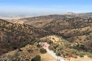 30721 Condor Pl, Tehachapi, CA 93561 - Photo 10