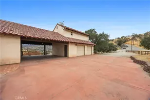30721 Condor Pl, Tehachapi, CA 93561 - Photo 14