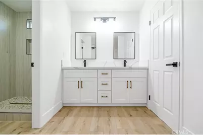 3731 S Mountain, Visalia, CA 93277 - Photo 22