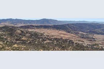 25001 Paramount Drive, Tehachapi, CA 93561 - Photo 4