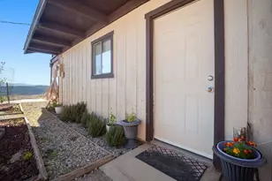 25001 Paramount Dr, Tehachapi, CA 93561 - Photo 36