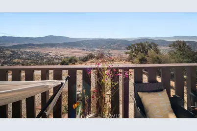 25001 Paramount Drive, Tehachapi, CA 93561 - Photo 32