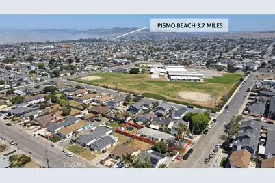 560 S 12th Street, Grover Beach, CA 93433 - Photo 10