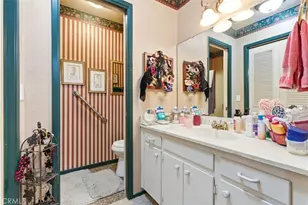 1927 S Chinowth St, Visalia, CA 93277 - Photo 22