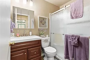 1927 S Chinowth St, Visalia, CA 93277 - Photo 16