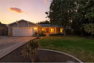 1927 S Chinowth Street, Visalia, CA 93277 - Photo 2