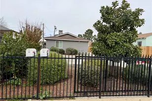 2006 Quincy St, Bakersfield, CA 93305 - Photo 2