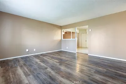 5097 E Carmen Ave, Fresno, CA 93727 - Photo 10