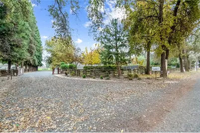 18701 Lort Drive, Visalia, CA 93292 - Photo 1