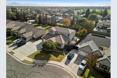 12809 Trafalgar Square, Bakersfield, CA 93312 - Photo 8