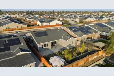 5913 Hawthorn Tree, Bakersfield, CA 93313 - Photo 8