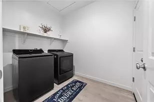 8406 Avon, Bakersfield, CA 93314 - Photo 28