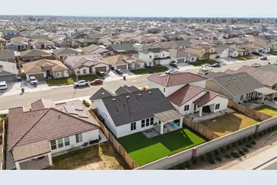 8406 Avon, Bakersfield, CA 93314 - Photo 34