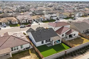 8406 Avon, Bakersfield, CA 93314 - Photo 34