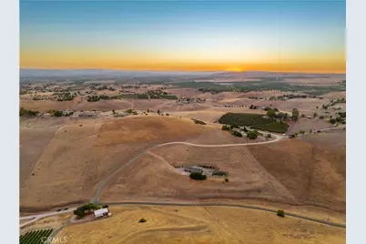 2750 Lazy Hill Road, San Miguel, CA 93451 - Photo 32