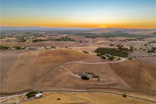 2750 Lazy Hill Rd, San Miguel, CA 93451 - Photo 32