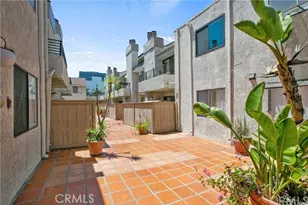 8221 Langdon, Van Nuys, CA 91406 - Photo 14