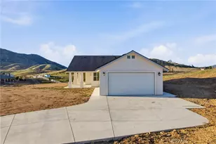 20381 Pinon Canyon Rd, Tehachapi, CA 93561 - Photo 4