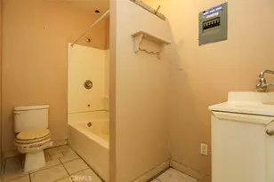 245 Atlantic Ave, Shafter, CA 93263 - Photo 24