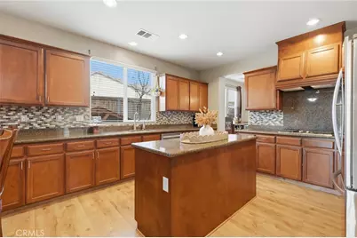 613 E Chestnut Avenue, Visalia, CA 93292 - Photo 34