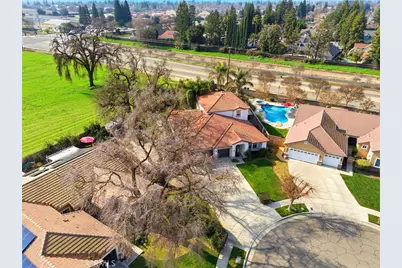 613 E Chestnut Avenue, Visalia, CA 93292 - Photo 8