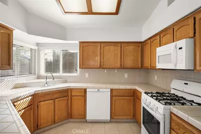 15647 Wooten Court, Kerman, CA 93630 - Photo 8