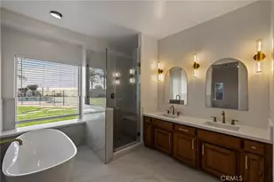 2537 Ollie Ct, Bakersfield, CA 93314 - Photo 18