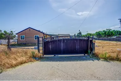 5915 Weedpatch, Bakersfield, CA 93307 - Photo 2