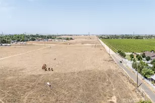 5915 Weedpatch, Bakersfield, CA 93307 - Photo 26