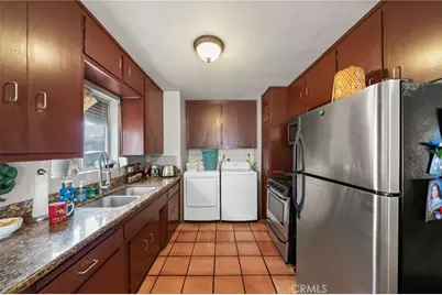 1422 E Mauretania, Wilmington, CA 90744 - Photo 8