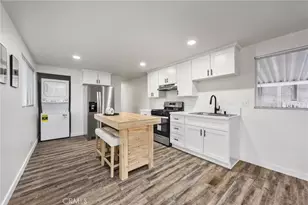 306 Kings Ln, Bakersfield, CA 93308 - Photo 10