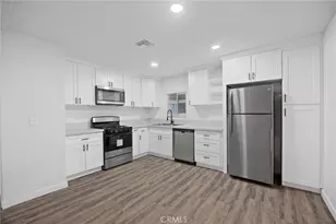 335 Hickorywood Ln, Bakersfield, CA 93308 - Photo 8