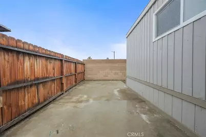 335 Hickorywood Lane, Bakersfield, CA 93308 - Photo 32