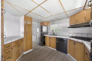 120 Cedarwood Ln, Bakersfield, CA 93308 - Photo 10